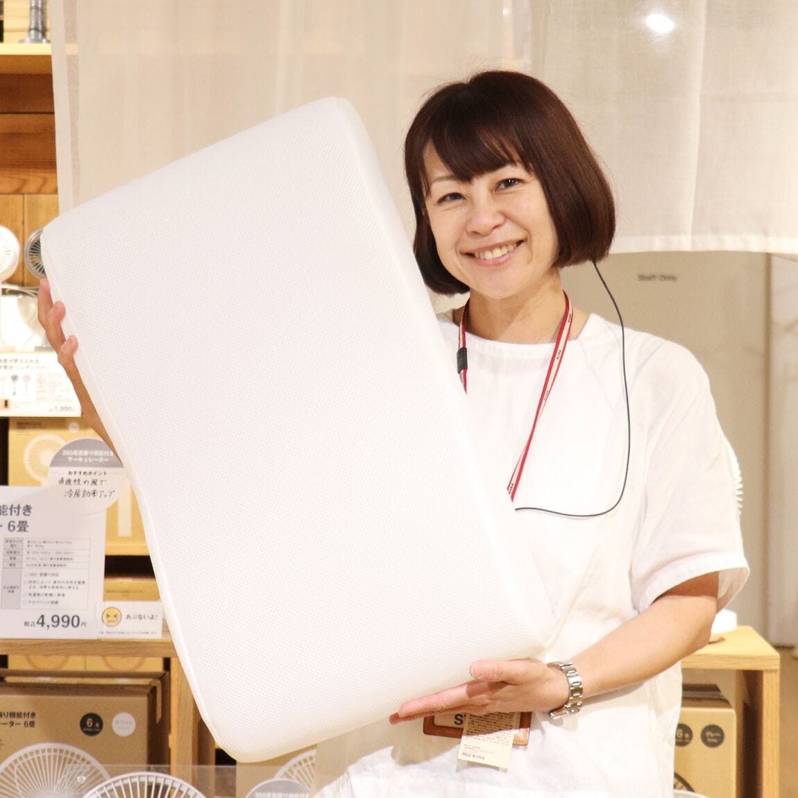 寝返りを受け止めるまくらの写真