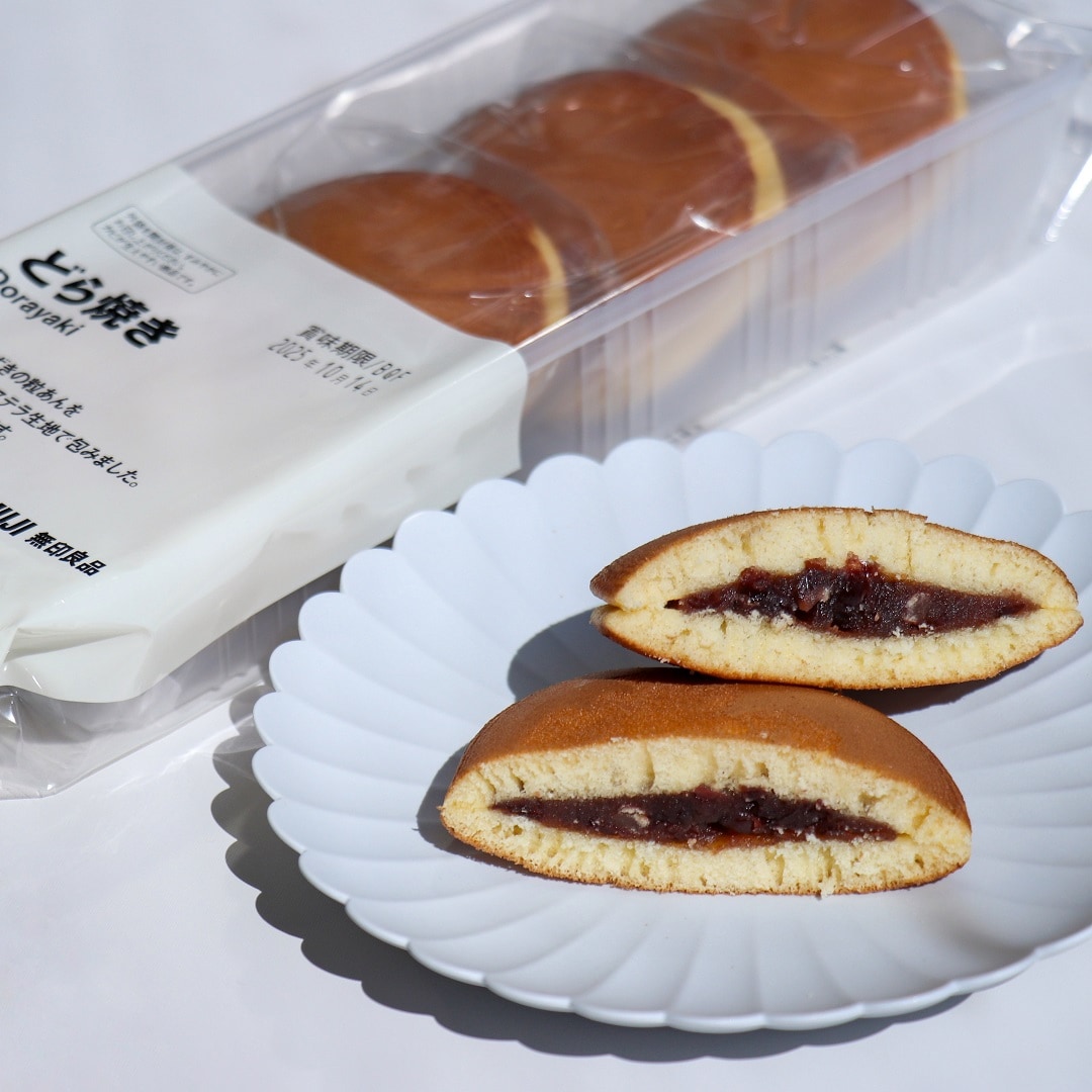 大袋のパッケージとどらやき