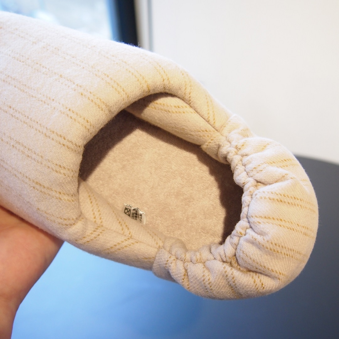 ルームシューズの内側