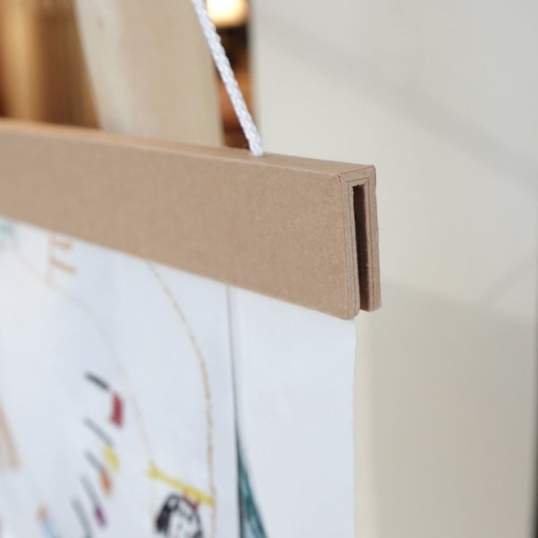 ポスターマグネットハンガーの写真