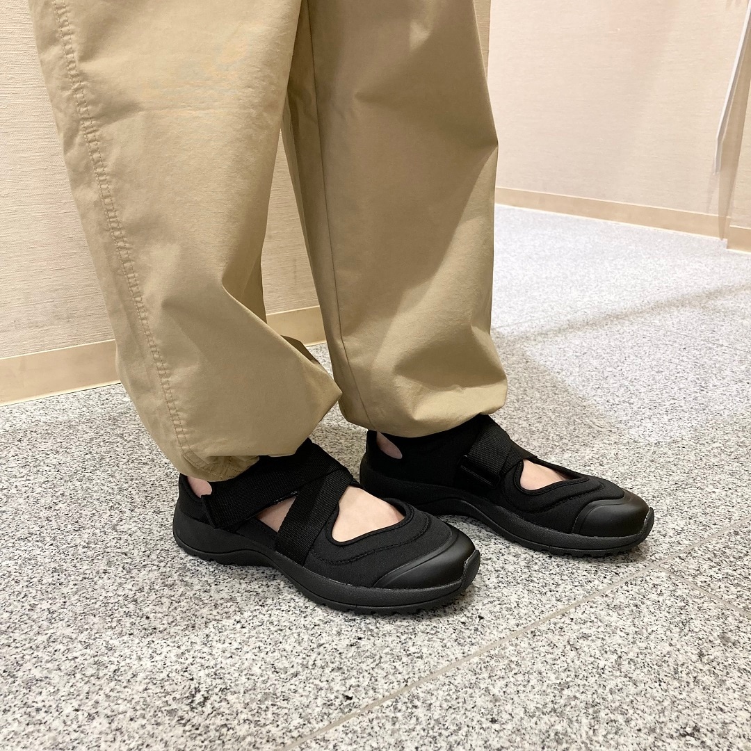 【イオンモール神戸北】スニーカーサンダルで足元におしゃれと涼しさを