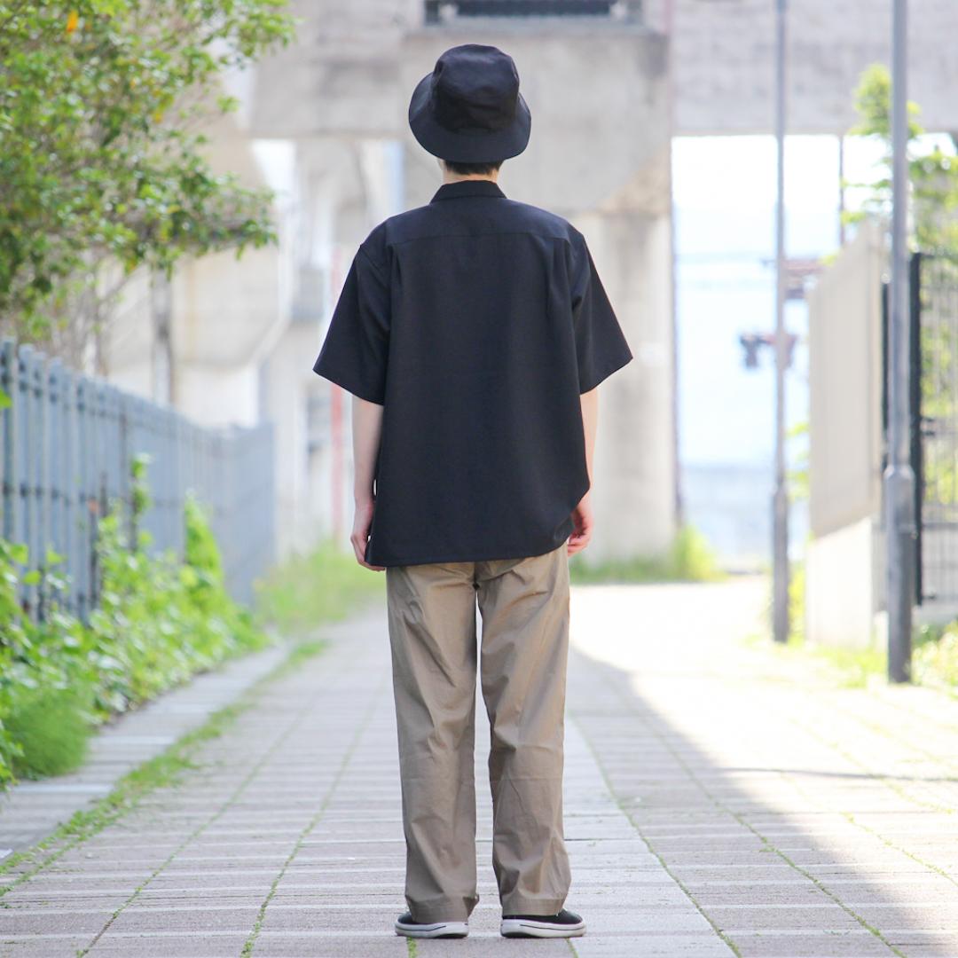 後姿を撮った写真です