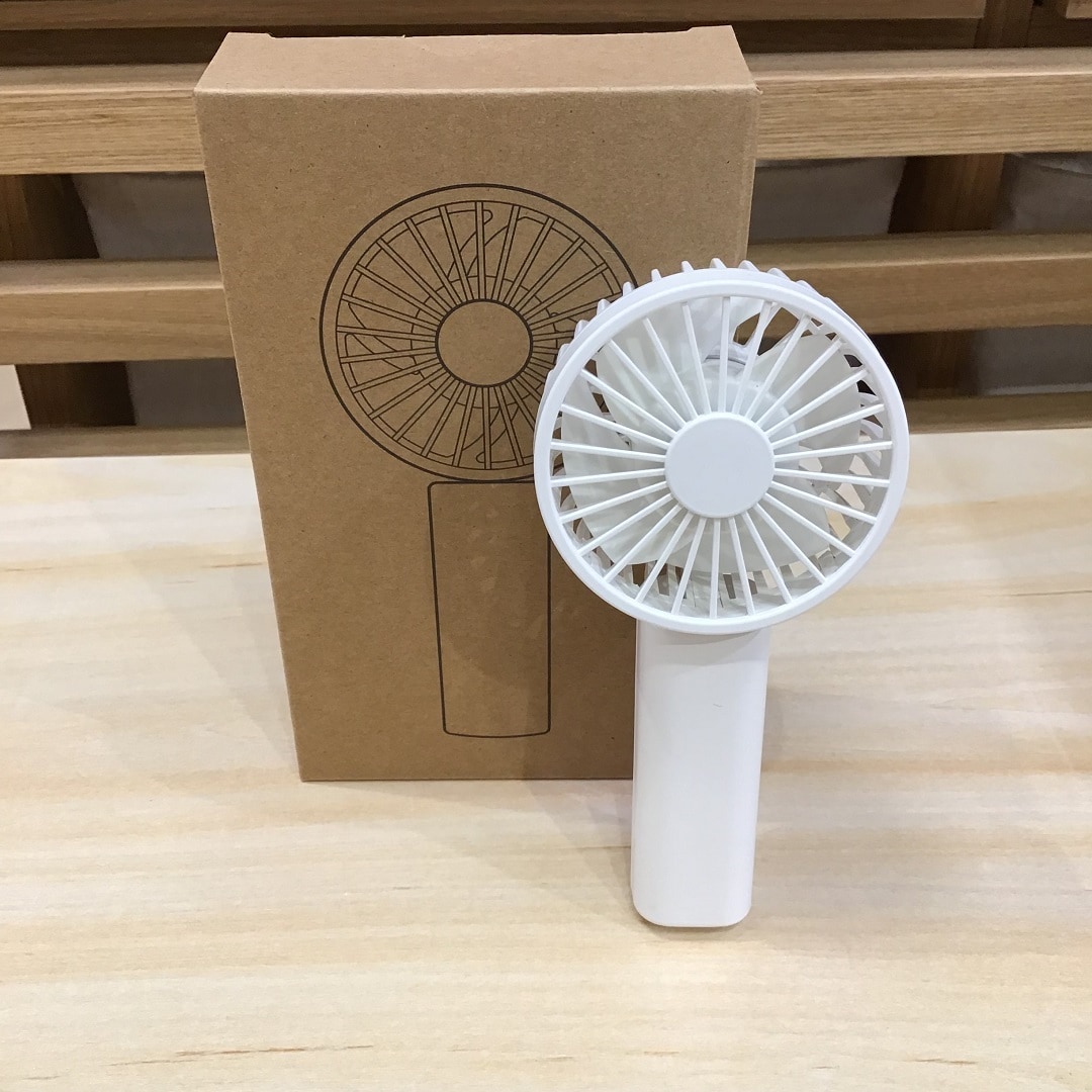 コンパクト