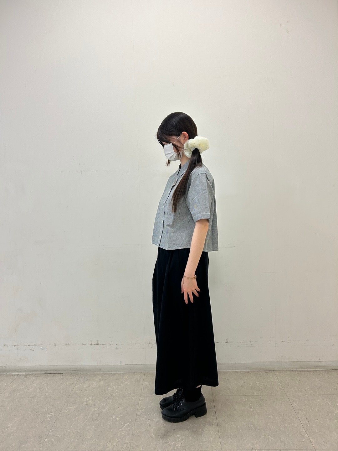 045435_side