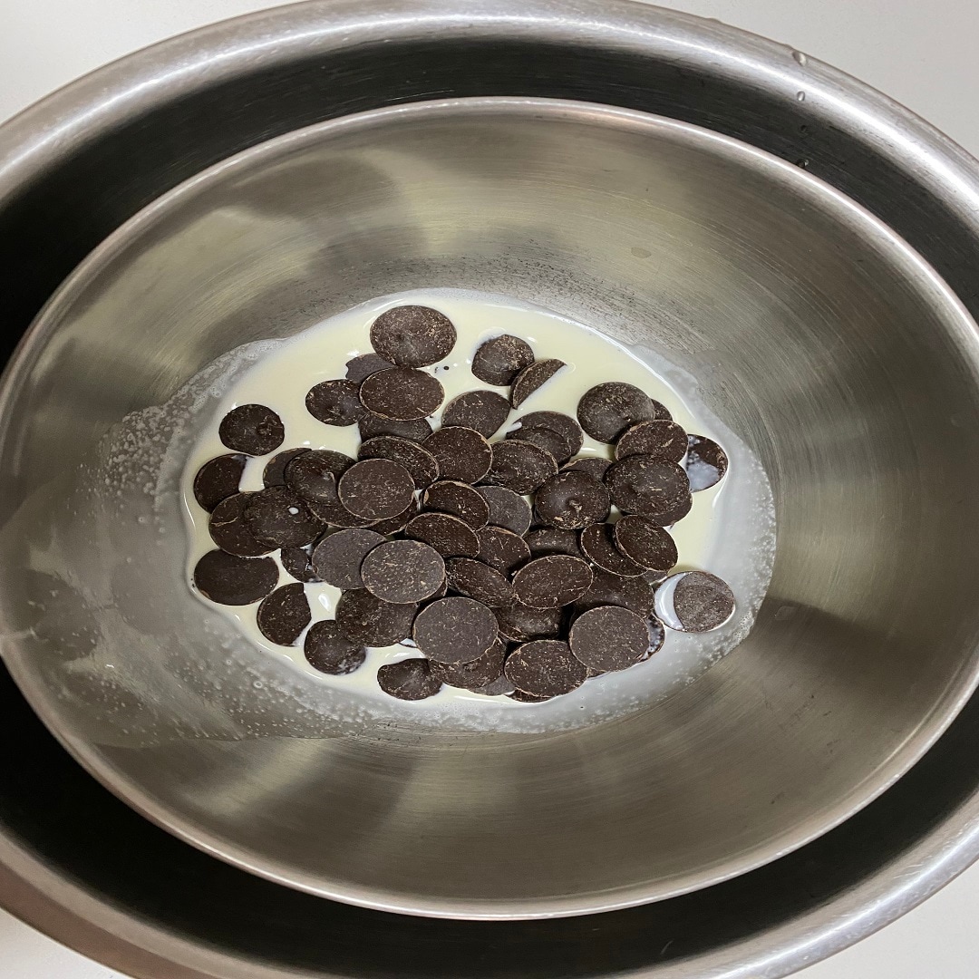 チョコレート溶かす