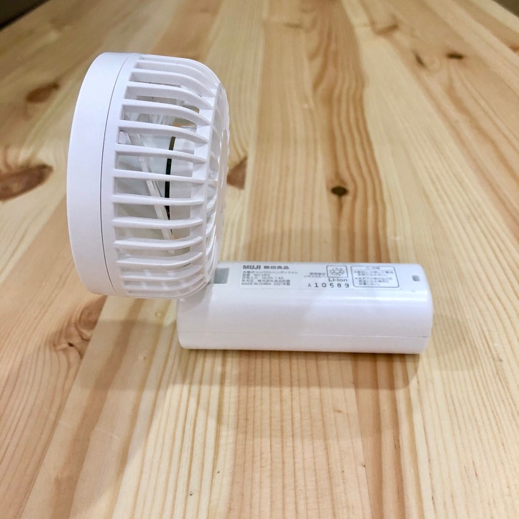 充電式ハンディファン水平