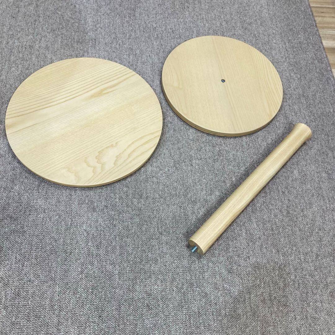 【イオンモールKYOTO】工具不要で手軽に組み立て！『手軽に組み立てられる木製サイドテーブル　アッシュ材突板』のご紹介 _Mg6F8t