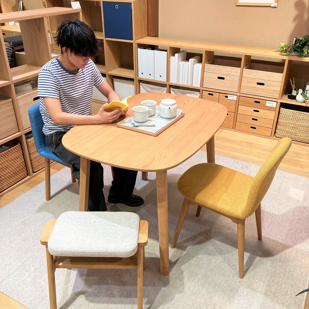 【イオンモールKYOTO】今月発売｜高さが変えられる木製テーブル