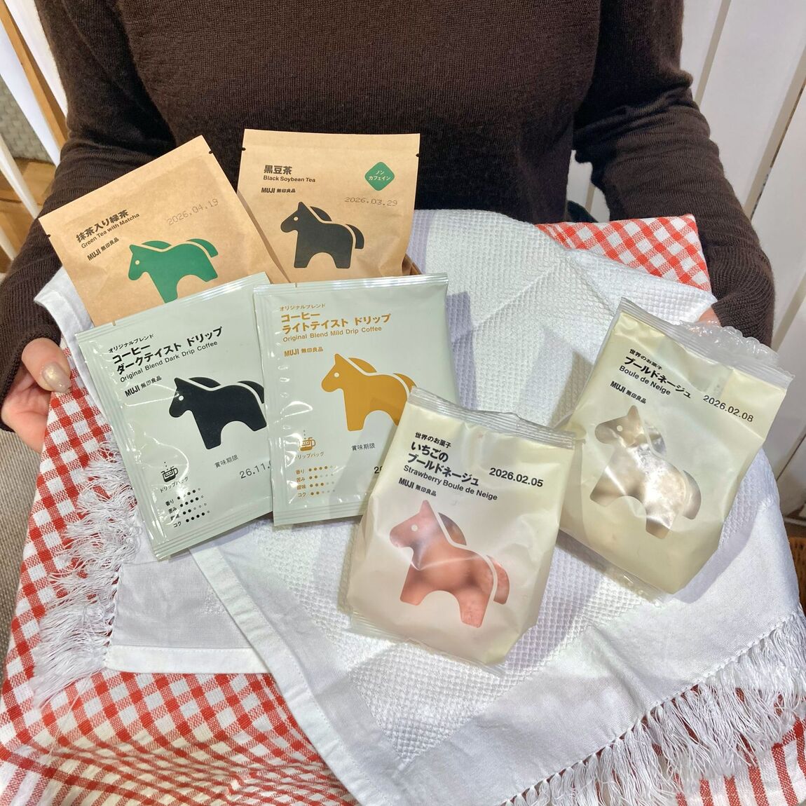 【イオンモールKYOTO】年末年始におすすめな紅白のお菓子・飲料