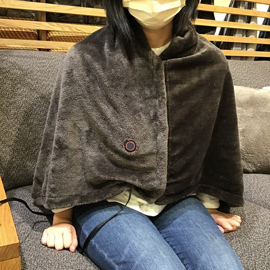 【エアポートウォーク名古屋】洗えるUSBブランケット