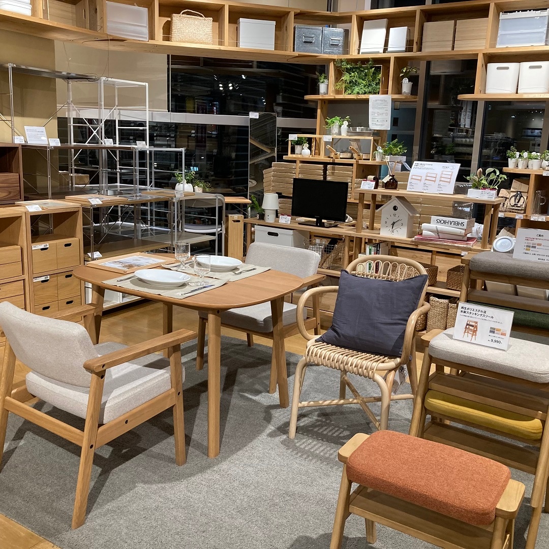 ダイニングテーブル