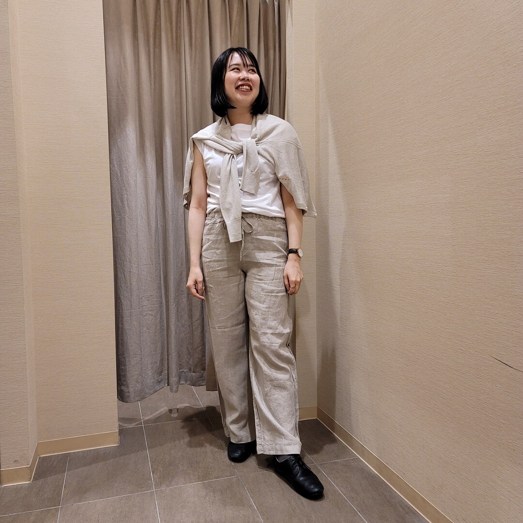 麻の服全身の写真