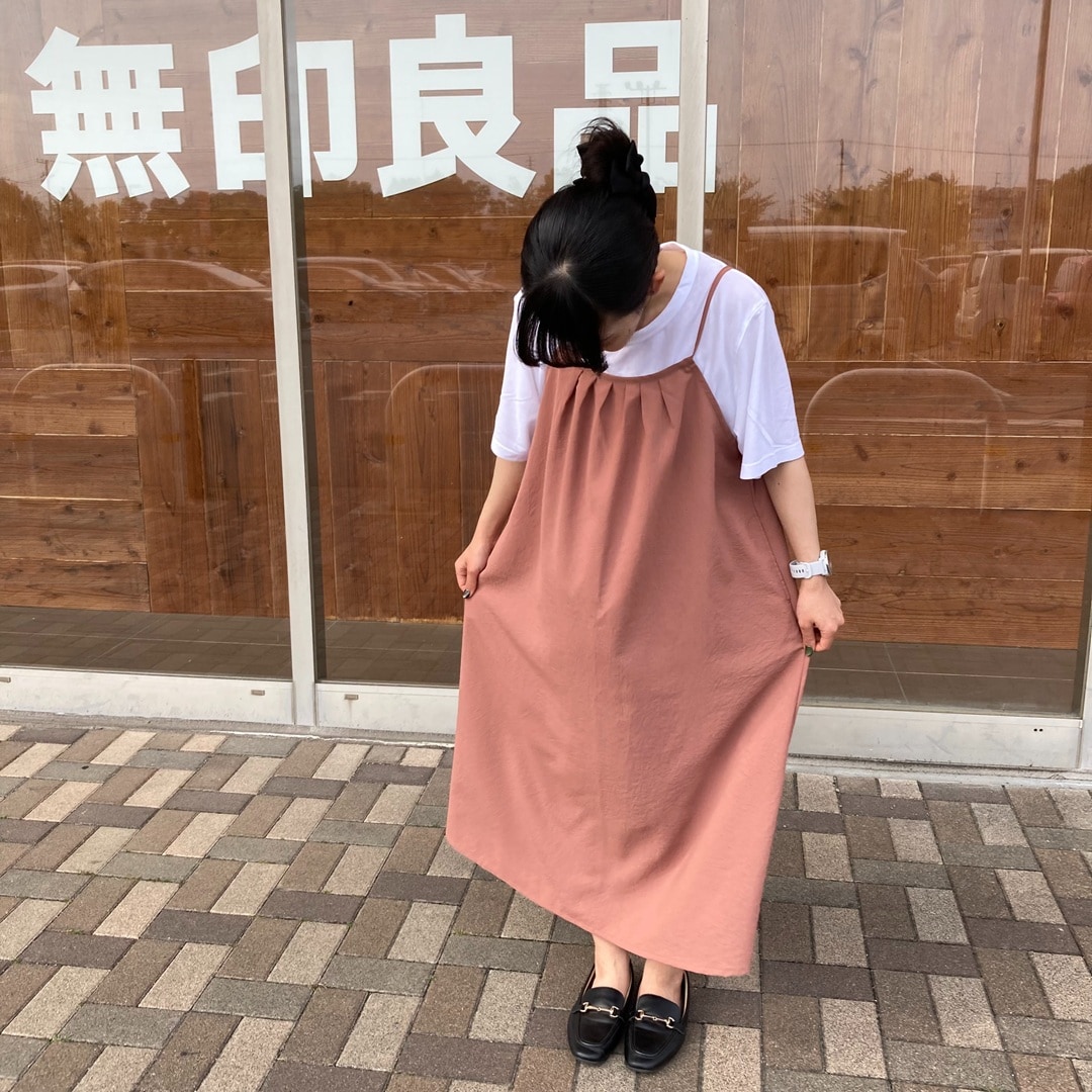 ブラウスとキャミワンピースの写真②