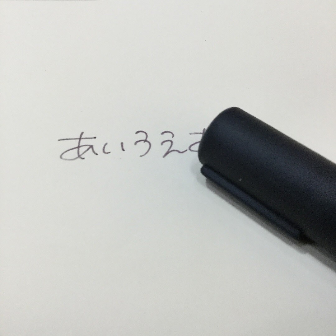【黒崎メイト】こすって消せるボールペン