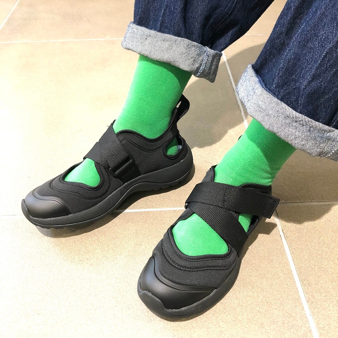 スニーカーサンダル