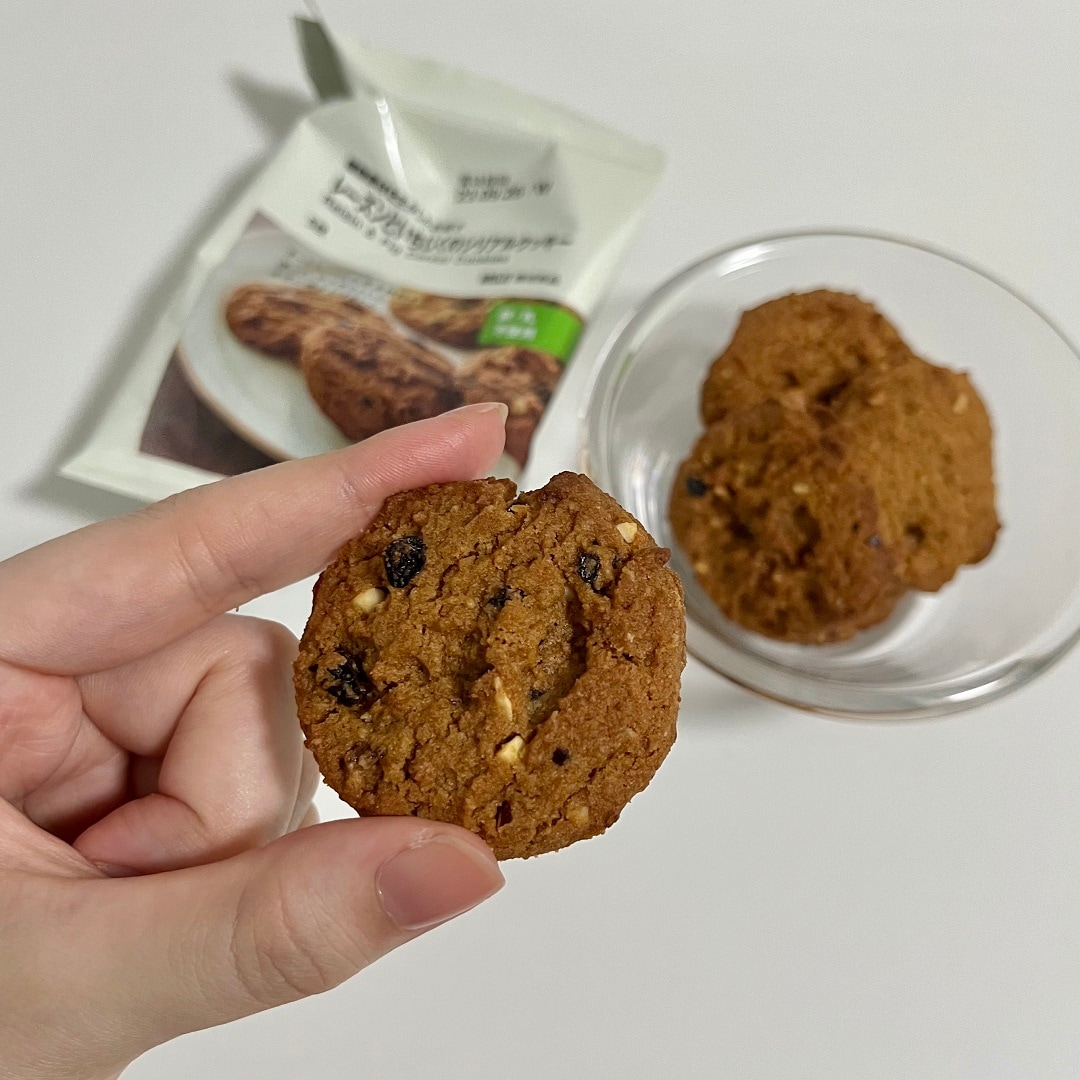 植物素材を生かしたお菓子　レーズンといちじくのシリアルクッキー