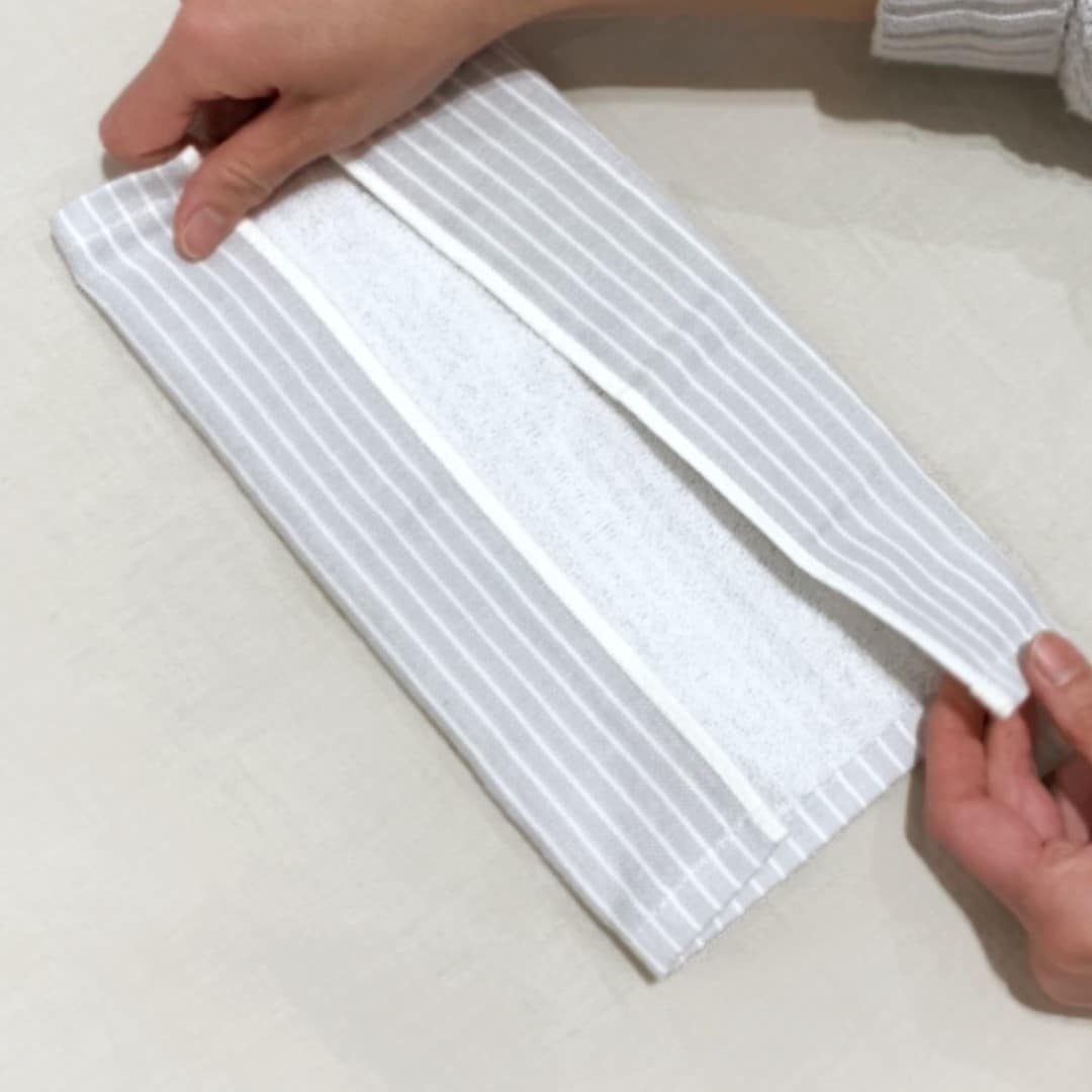 【川口前川】ハンカチ三つ折り