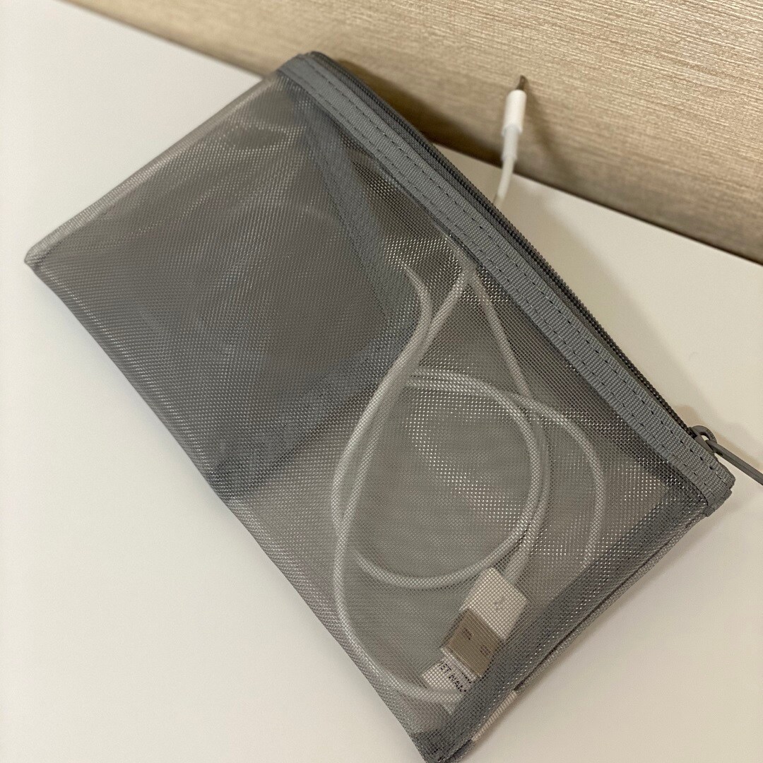 ケーブル収納角型