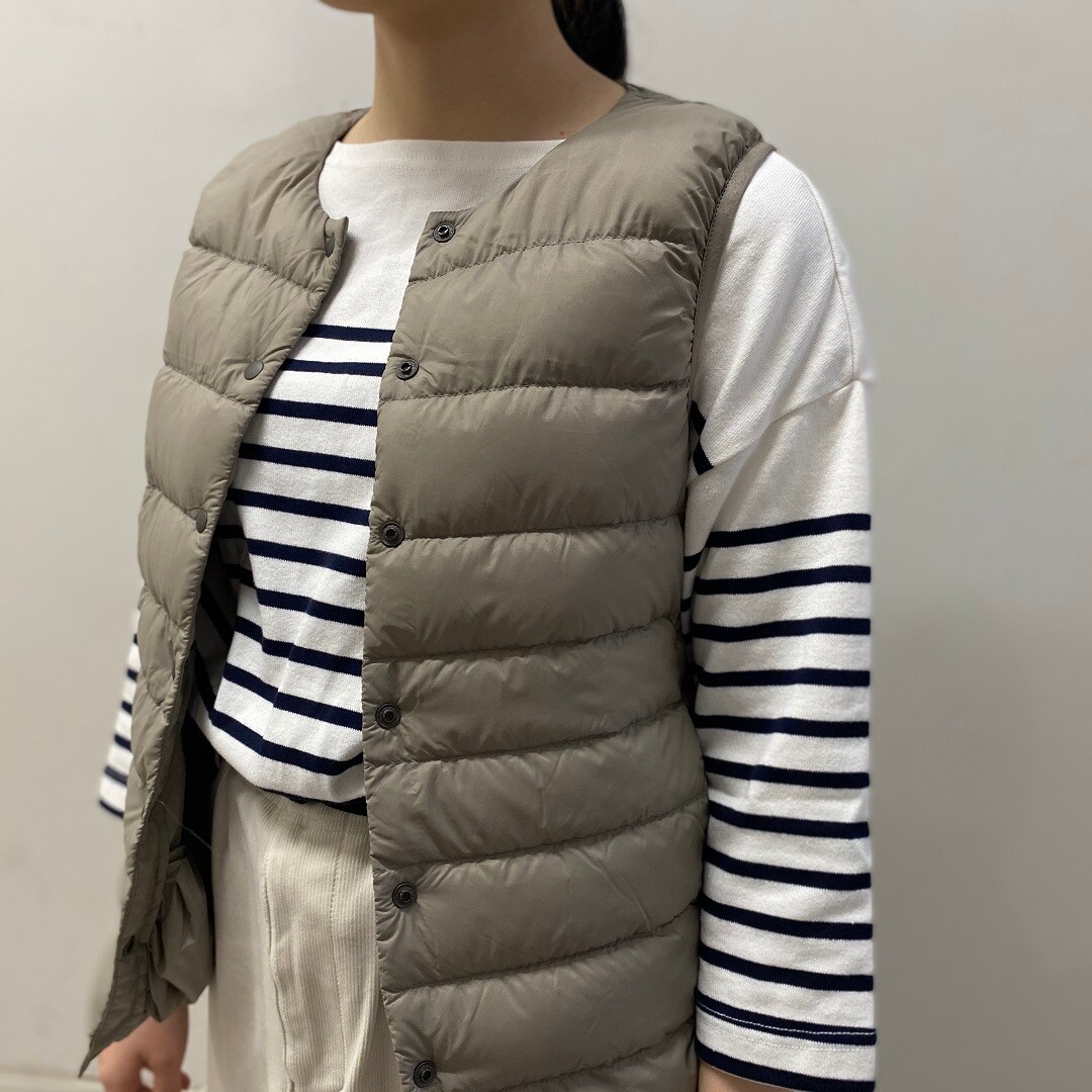 婦人ダウンベスト