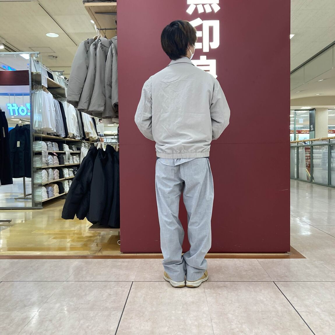 スタッフ【紳士撥水ジップアップブルゾンS】着用写真