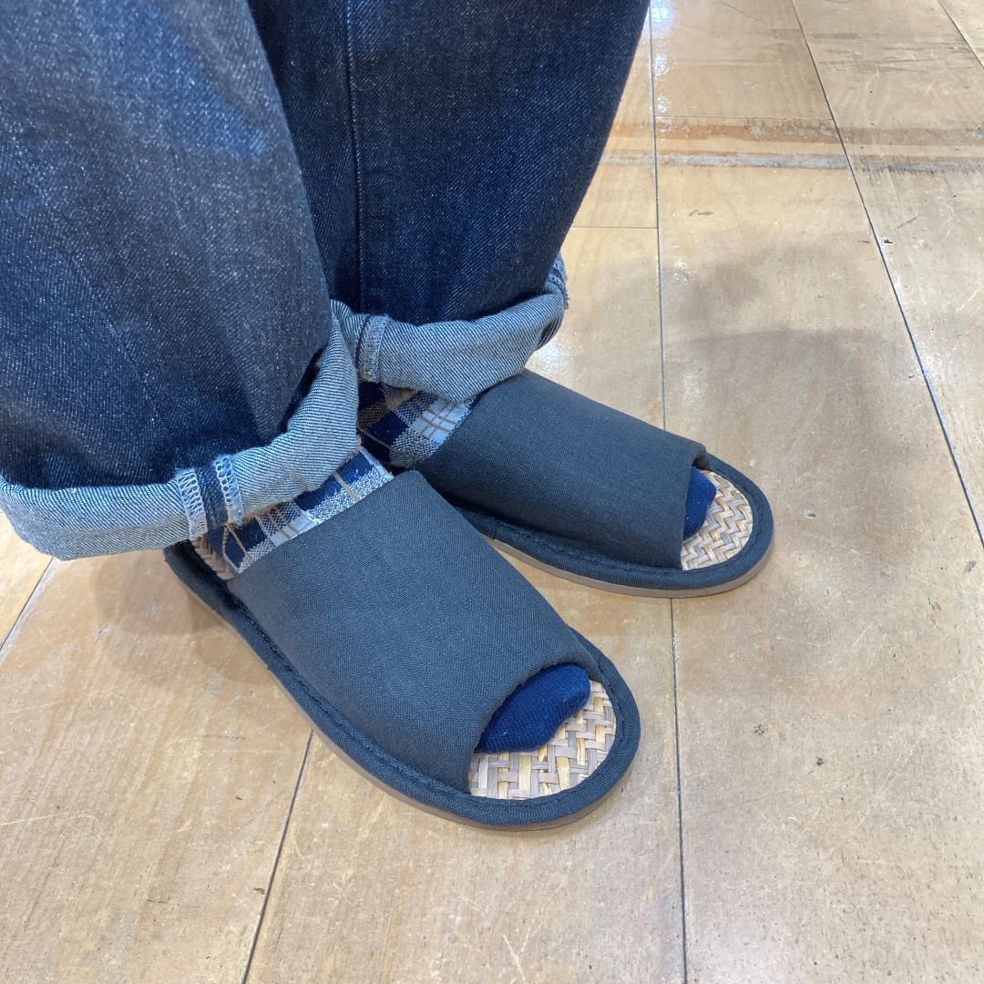 【アピタ阿久比】　イ草・マライ草　スリッパご紹介！