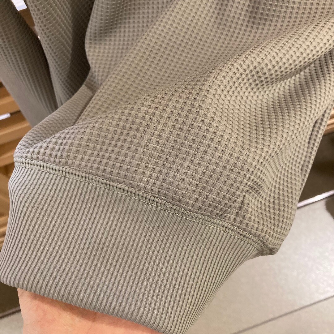 【泉中央セルバ】紳士　ＵＶカット乾きやすいワッフルクルーネック長袖Ｔシャツ