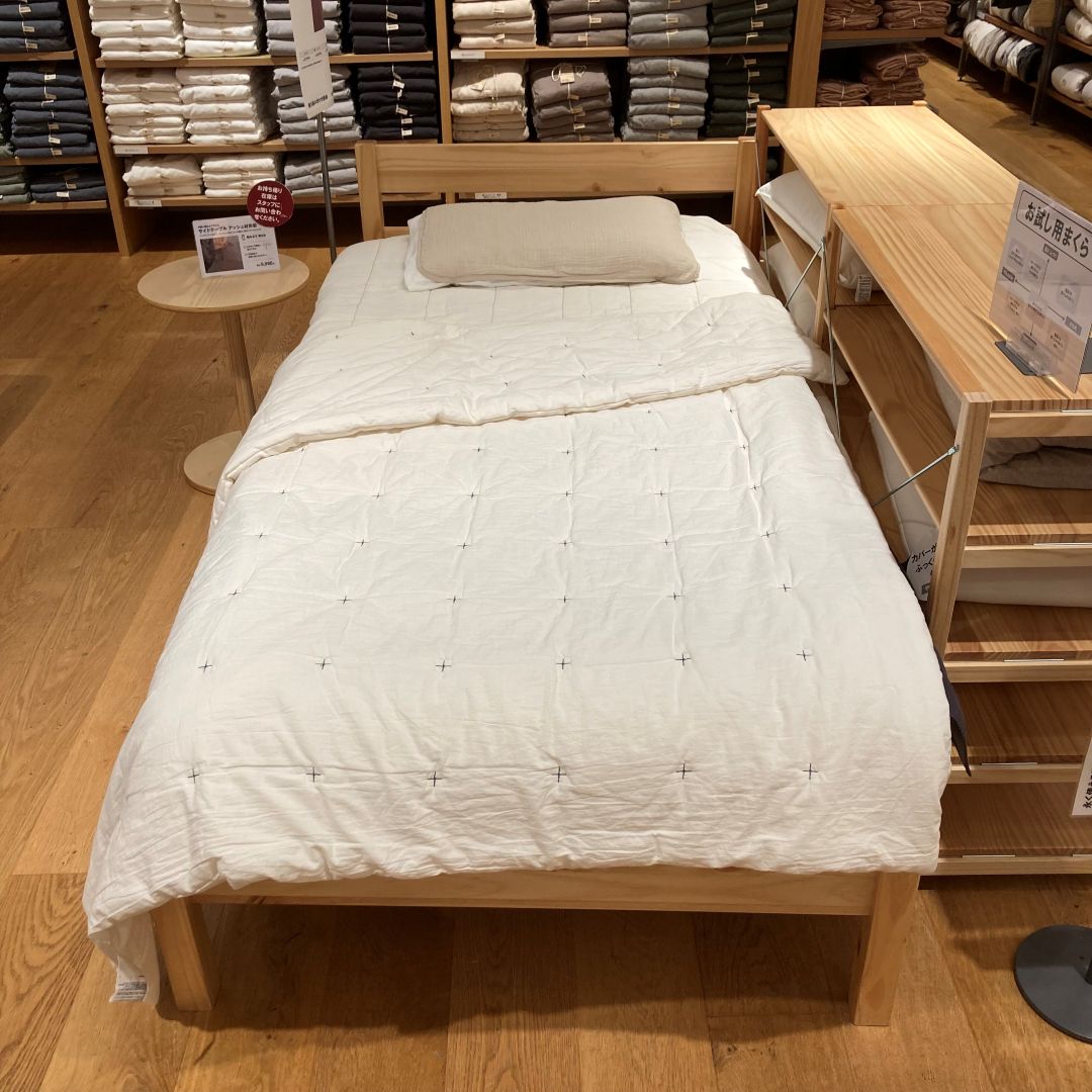 【テラスモール湘南】ベッドと私_z8JWuH
