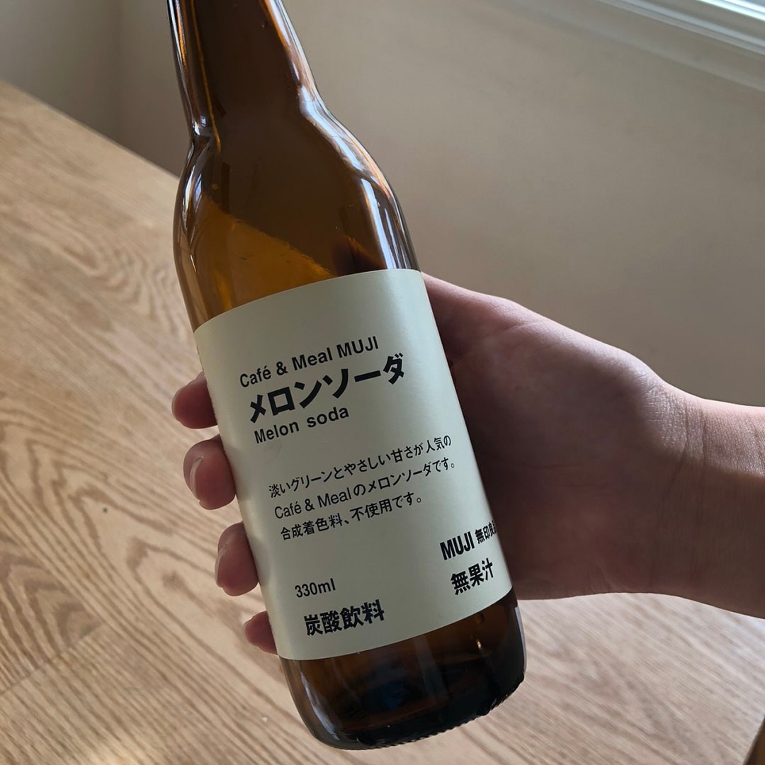 Ｃａｆｅ＆Ｍｅａｌ　ＭＵＪＩ　メロンソーダ ３３０ｍｌ
