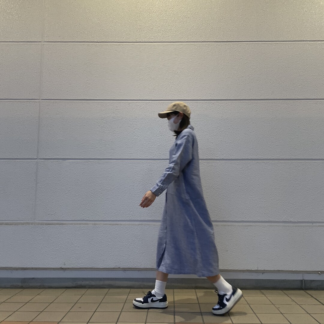 スタッフのワンピースの写真