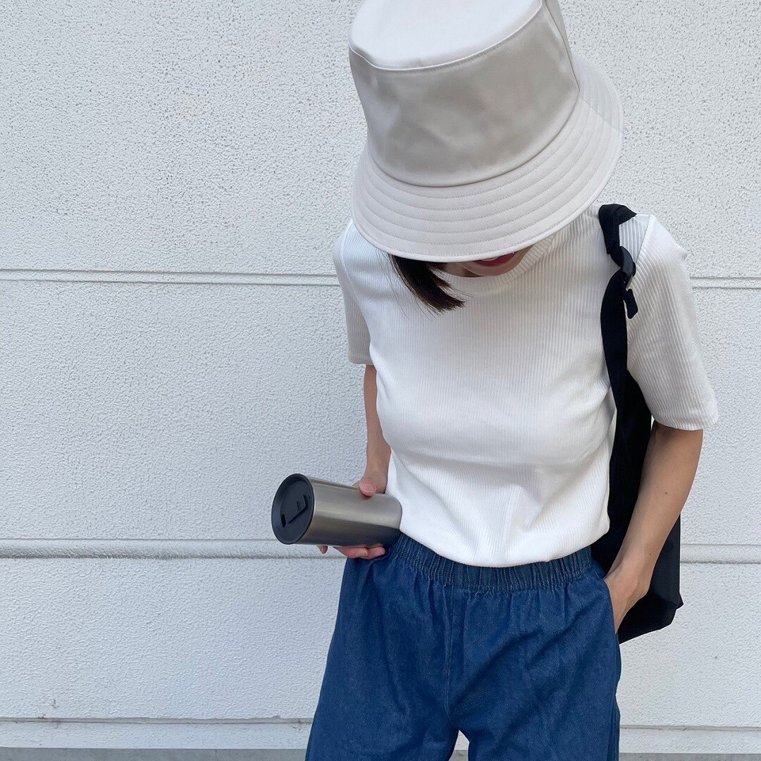 クルーネック五分袖Tシャツの写真