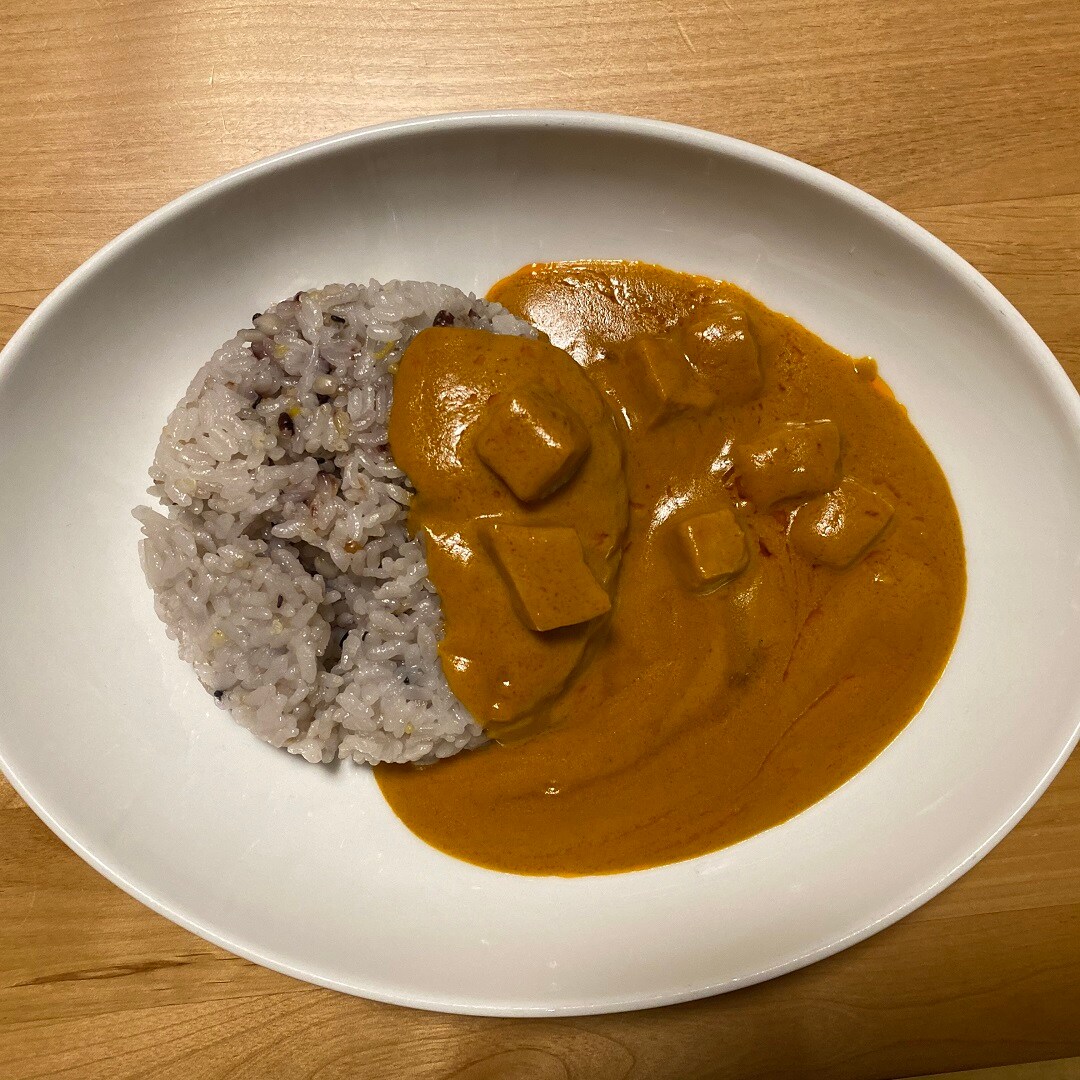 グリーンカレーとカッテージチーズのカレーを食べてみました