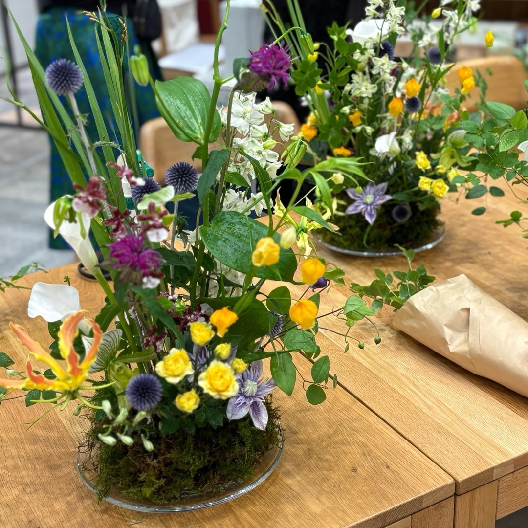 【広島パルコ】ソーダガラスの上でつくる、初夏の草花の小さな景色｜イベント_dmRed4