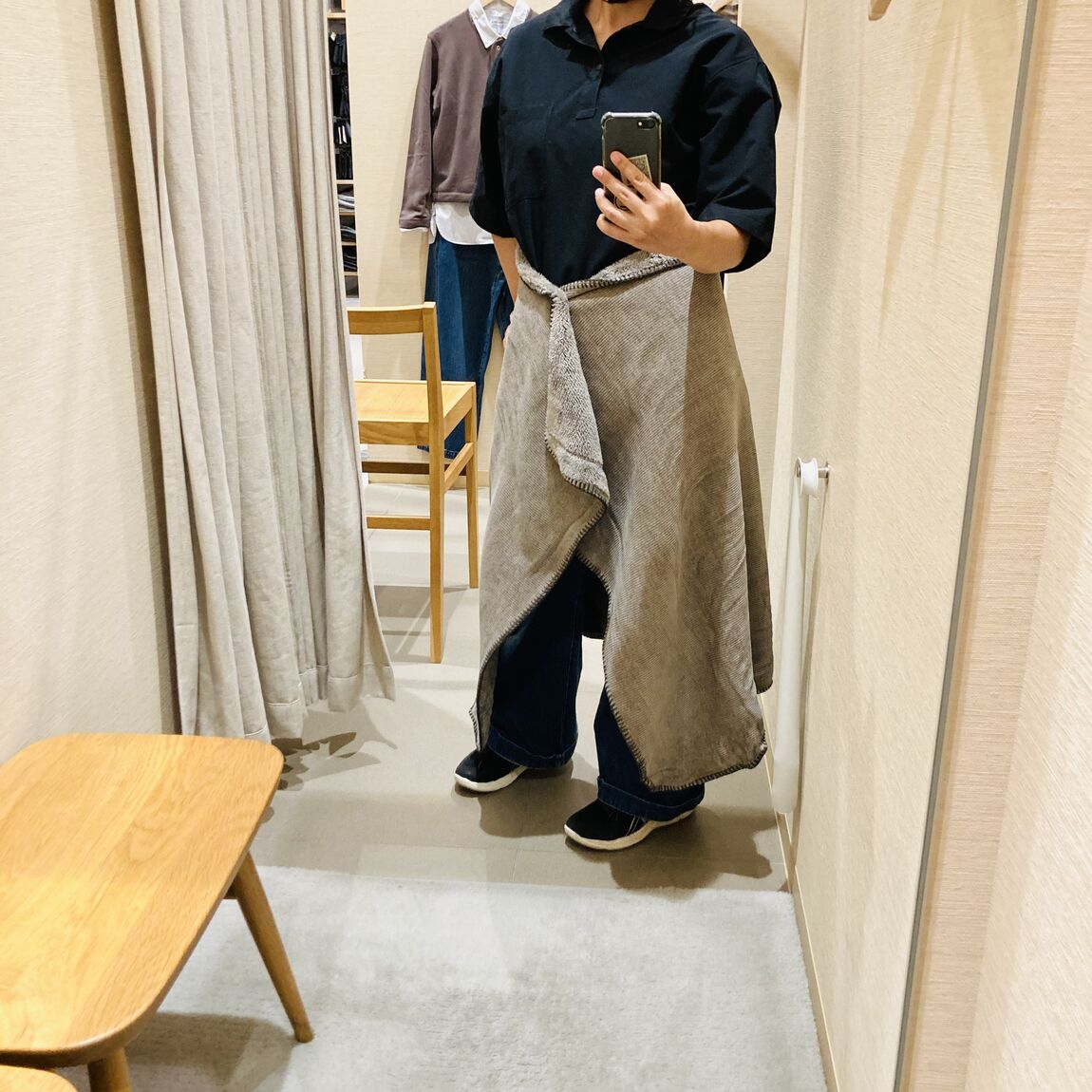 【イオンモール木曽川】腰巻きにも出来る両面ブランケット_f2CNTl