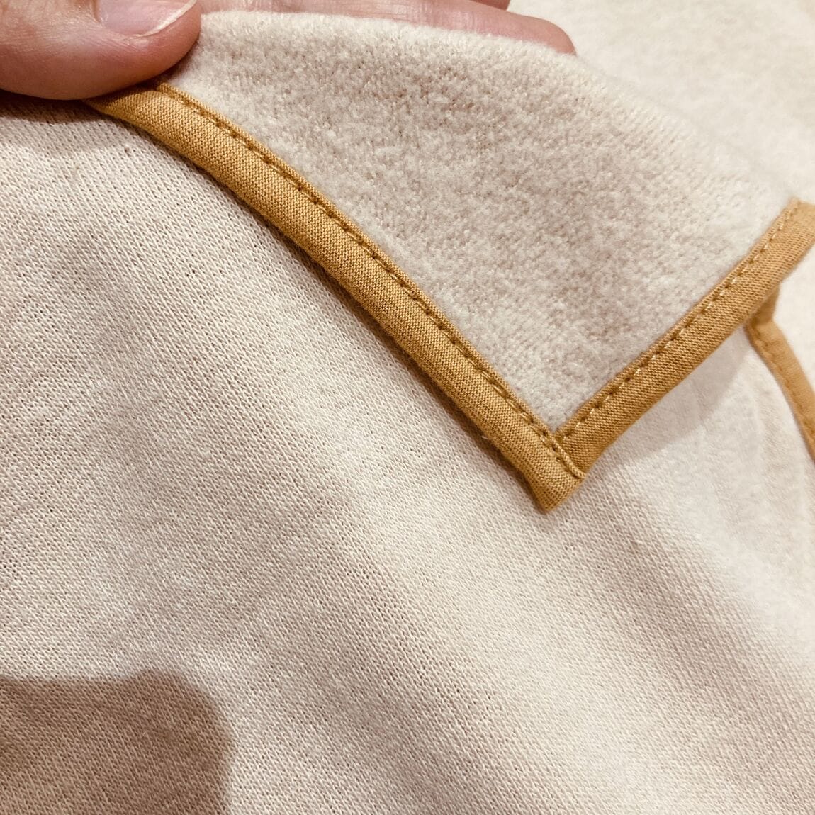 【イオンモール木曽川】腰巻きにも出来る両面ブランケット_PdXW01