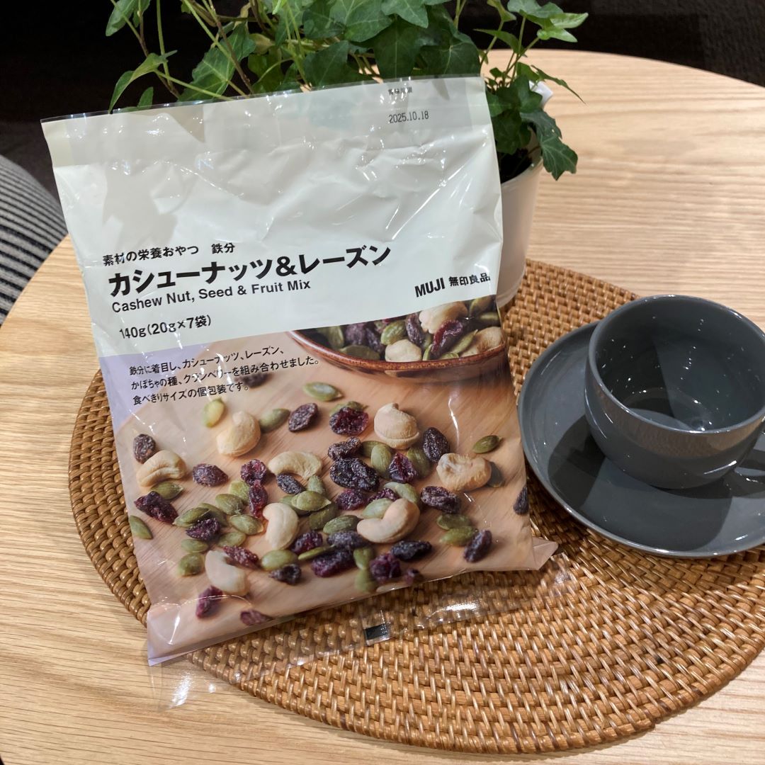 素材の栄養おやつ　鉄分　カシューナッツ＆レーズン