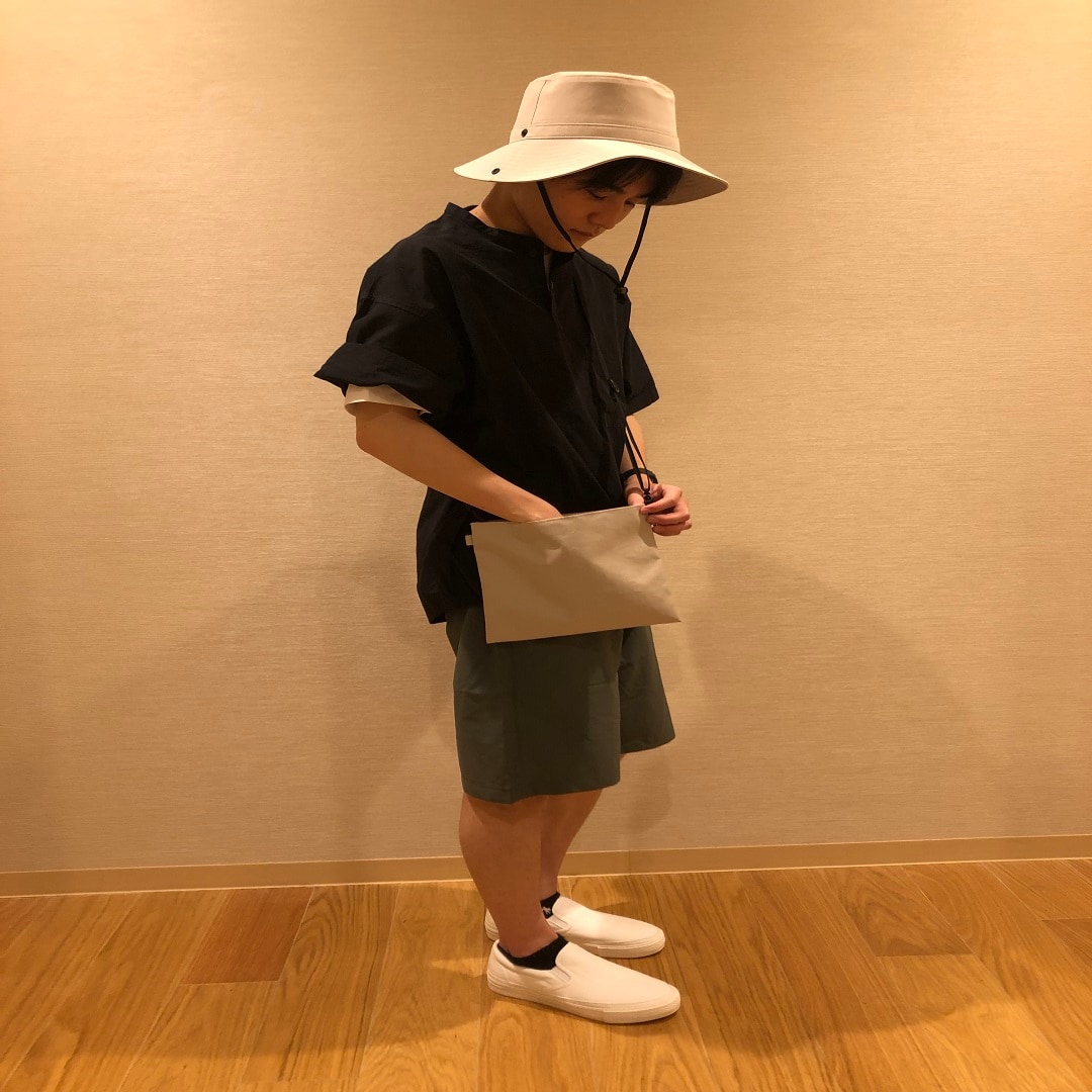 横