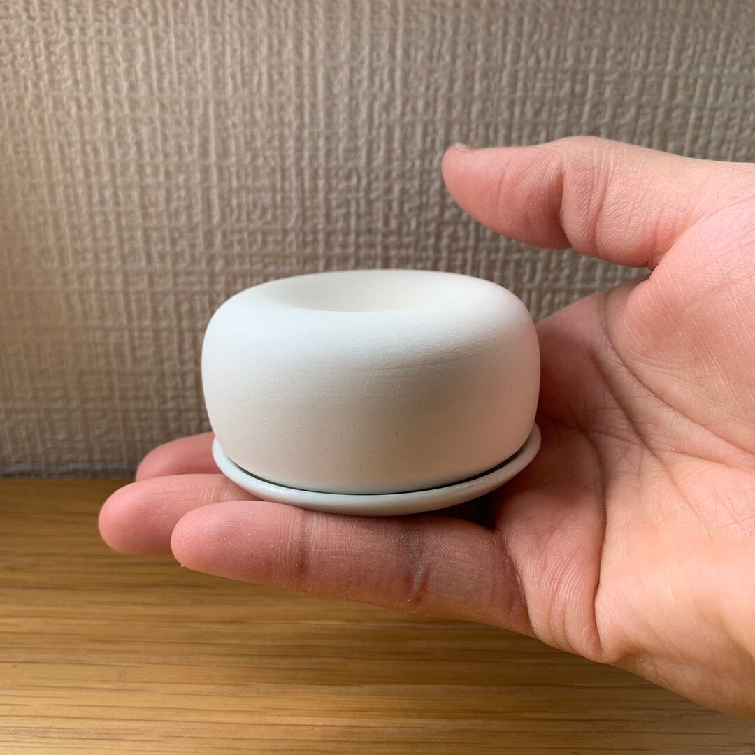 アロマストーン手にのせてる