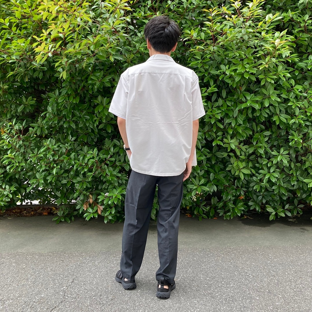 紳士　後ろ