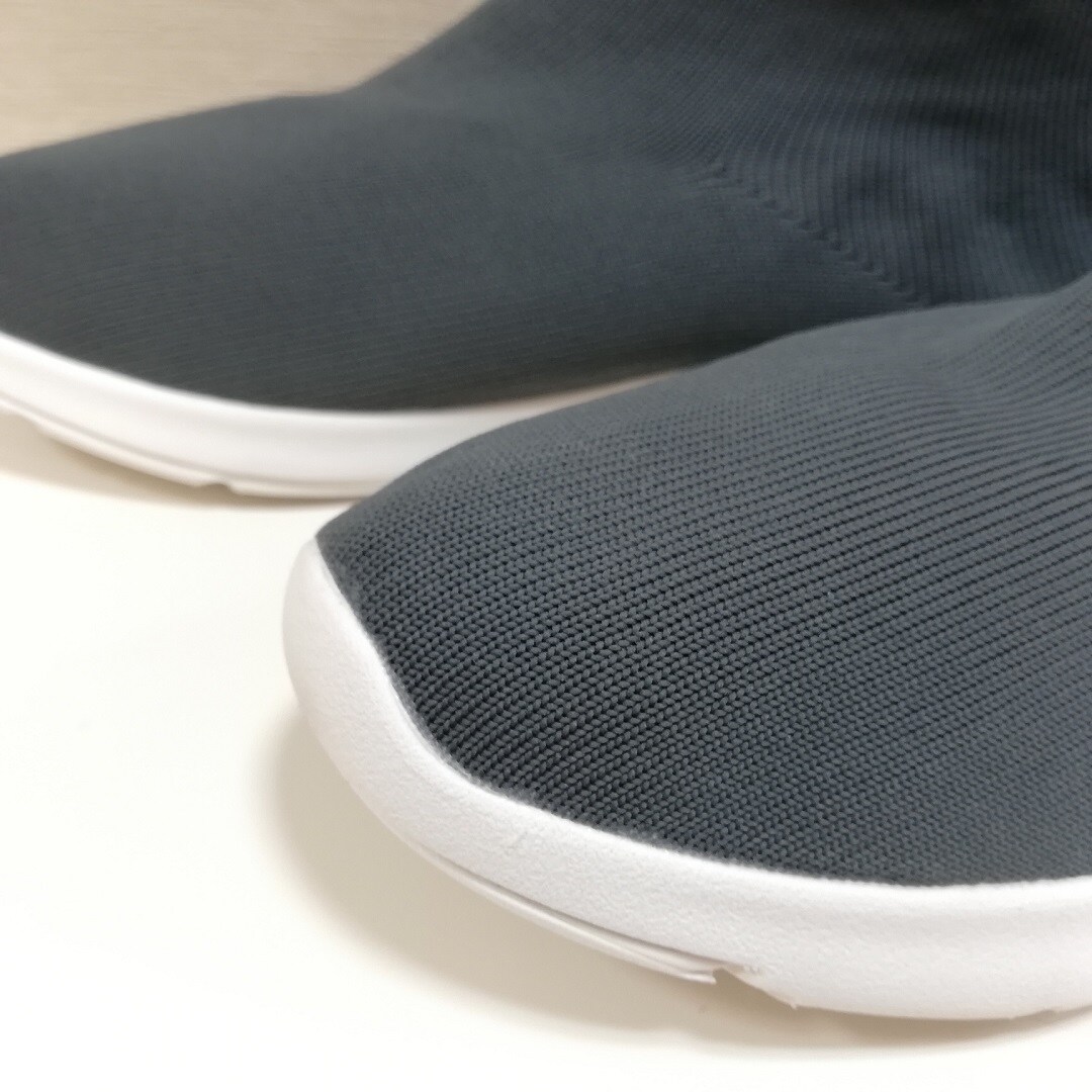 スニーカーのアップの写真