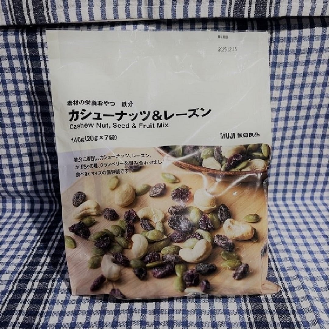 カシューナッツ＆レーズン