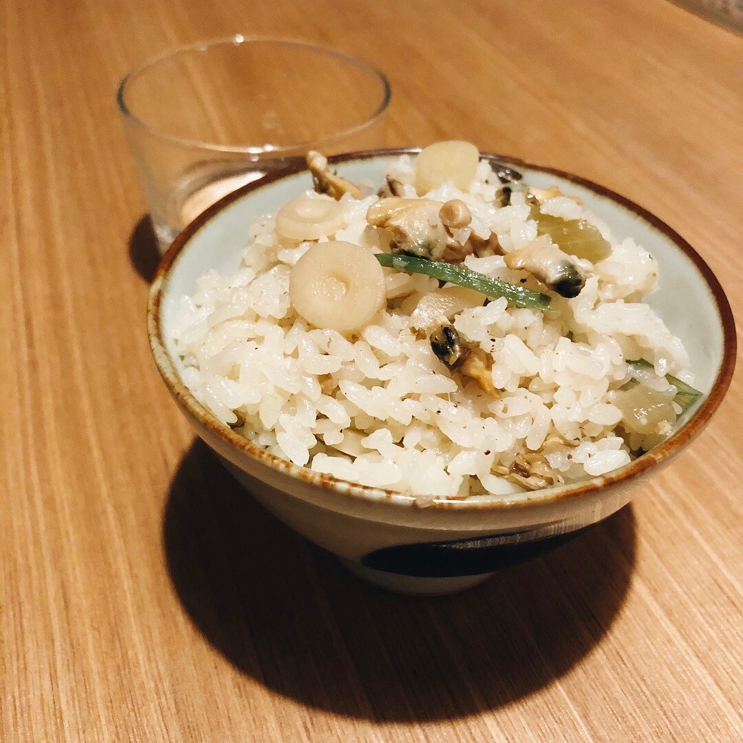 お茶碗へ