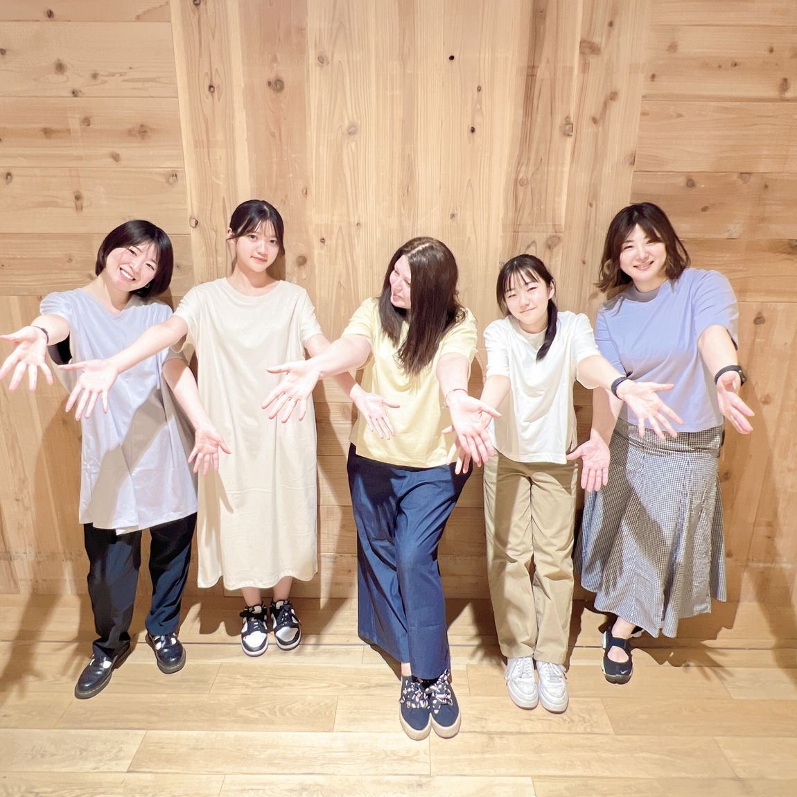 女性スタッフ着用