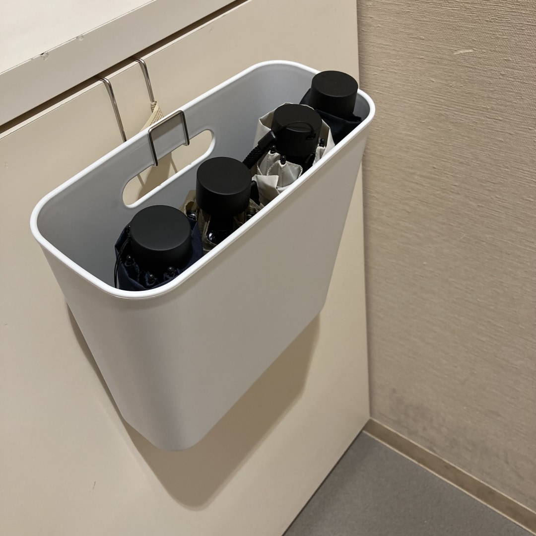 春に向けて、すっきり暮らす　吊るして使える薄型収納ケース