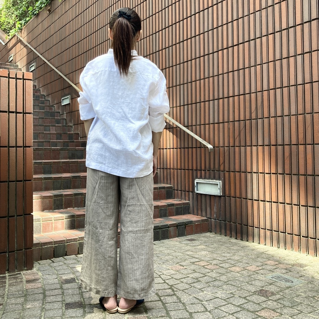 後姿パンツ