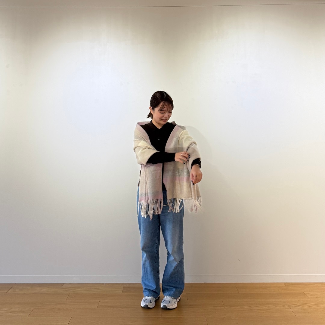 045789_20251123_28_05