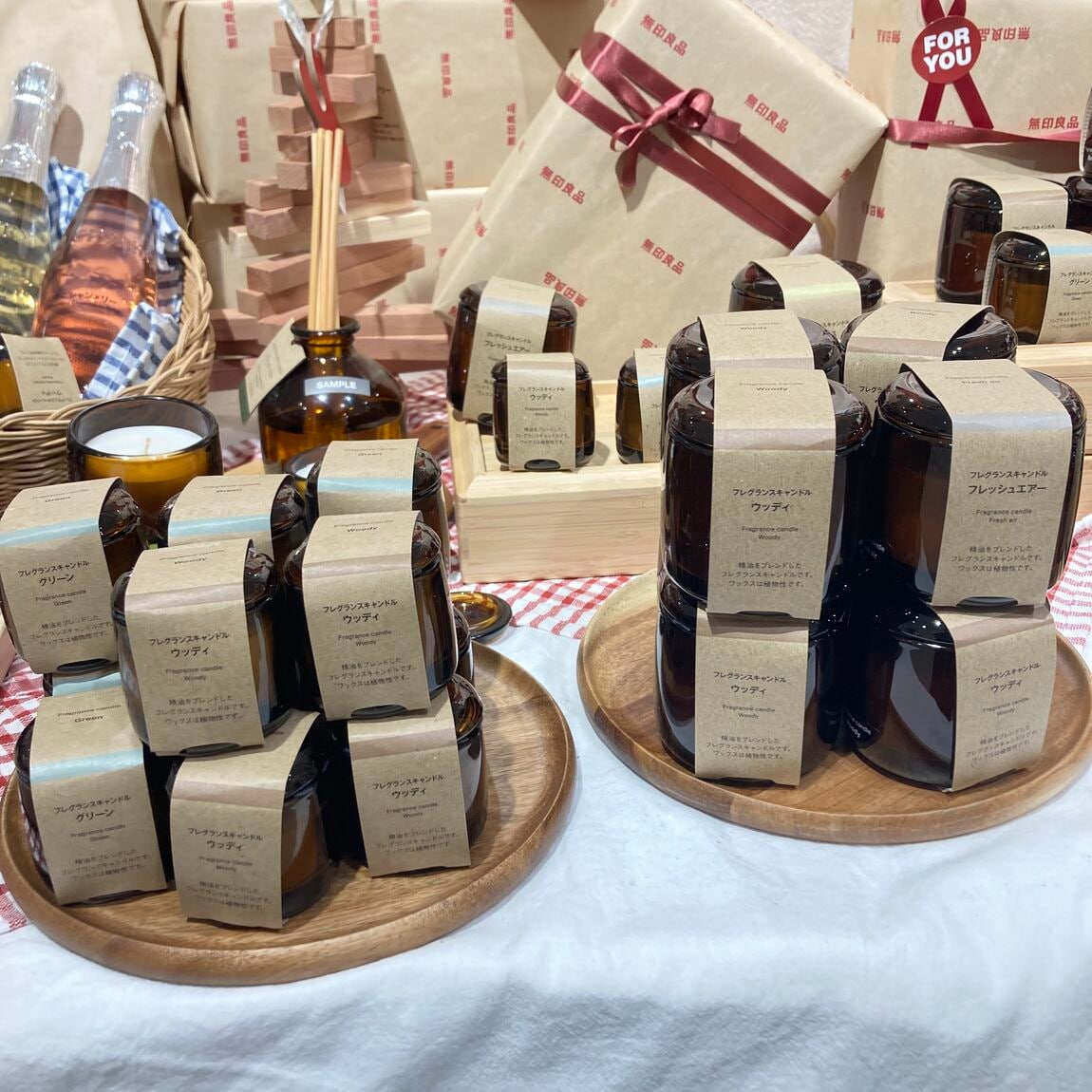 045791_20251201_04_00