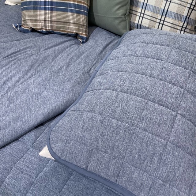 ひんやり寝具