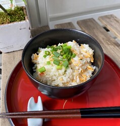 【明石ビブレ】#01：夏休みごはんにおすすめ「ミニラーメンのパリパリ混ぜご飯」