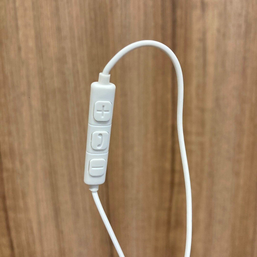 幅広い世代におすすめ！モバイルイヤホンのご紹介