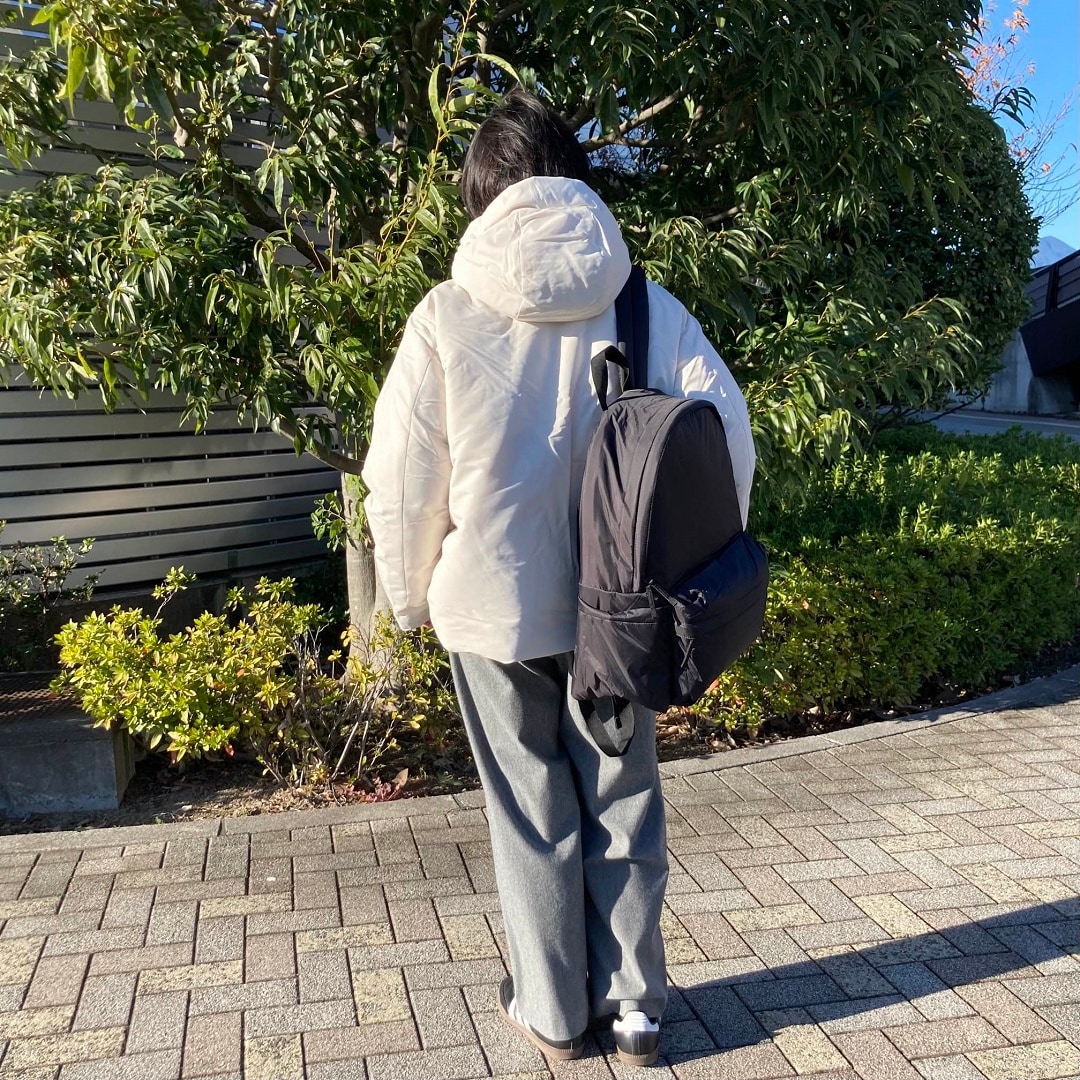 後ろから見た写真